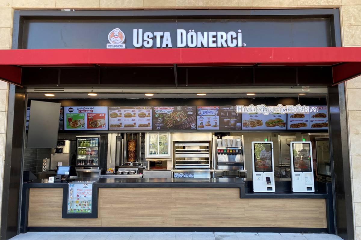 Usta Dönerci Land Of Legends AVM’de… 