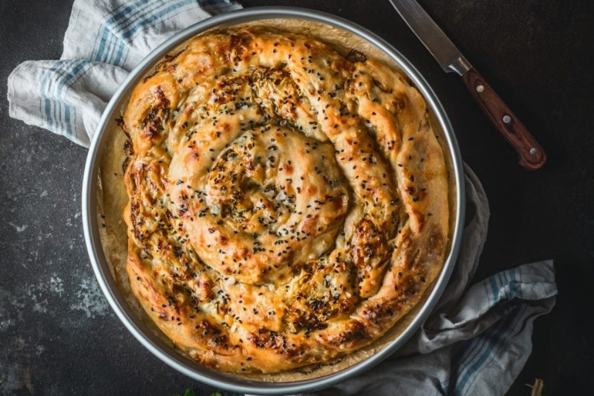 Bayram sofralarının en leziz tarifi: Kabaklı Sarma Börek