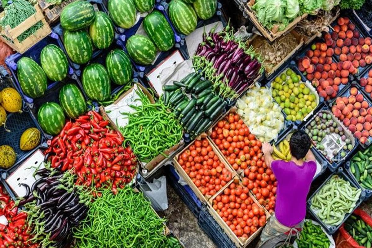 Pazar yasakları kalksın, tüketicinin yüzü gülsün!