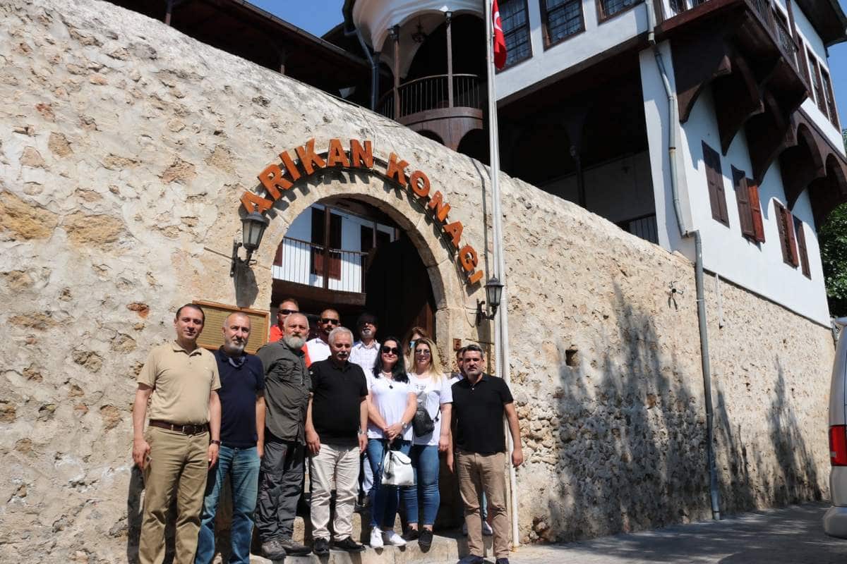 Turizmcilerden ilçelere tanıtım gezisi